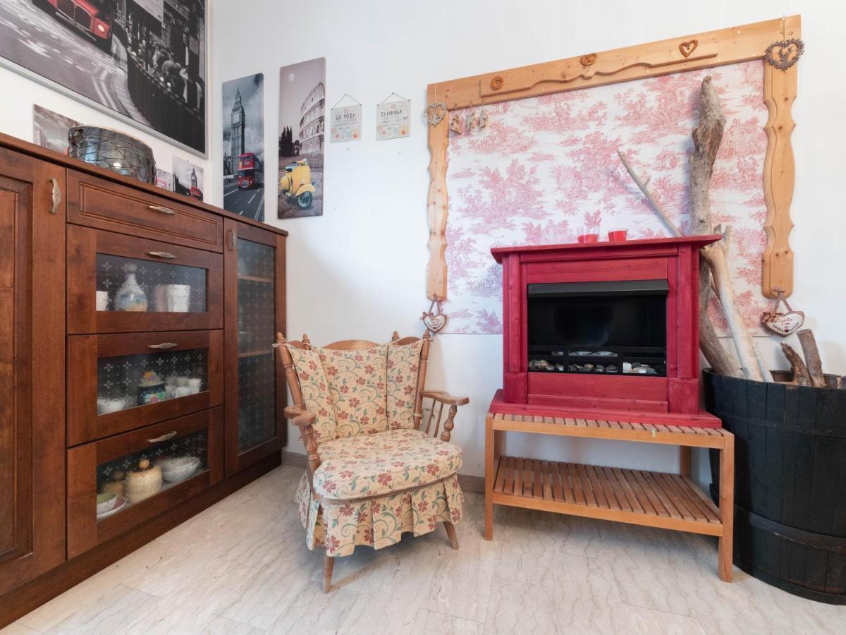 Flaminia Bright & Roomy Apartment Pesaro Buitenkant foto