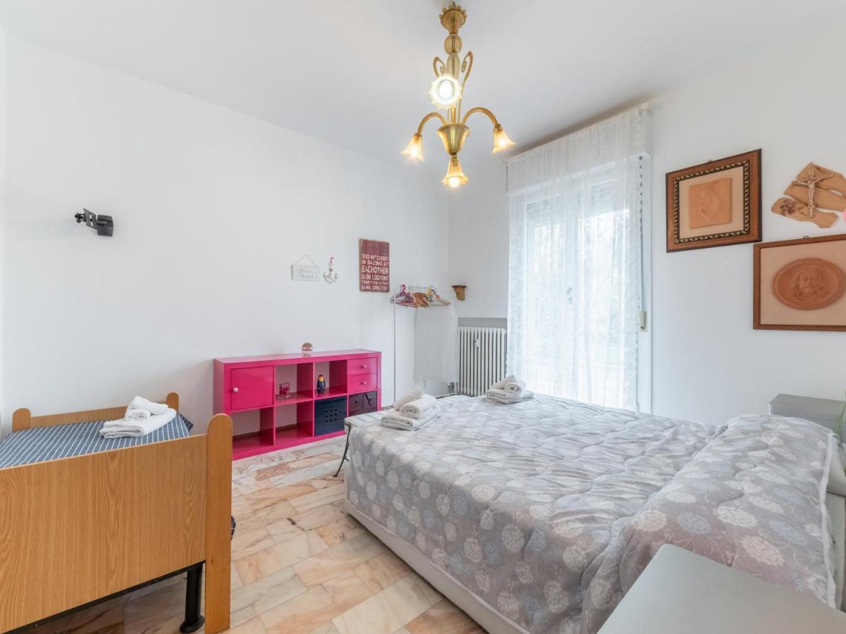 Flaminia Bright & Roomy Apartment Pesaro Buitenkant foto