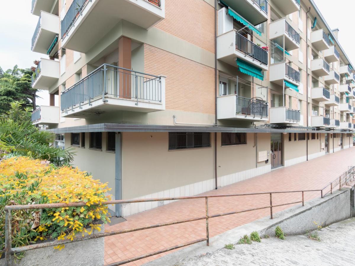 Flaminia Bright & Roomy Apartment Pesaro Buitenkant foto
